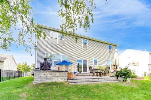 242 Bedford Lane, Volo, IL 60073