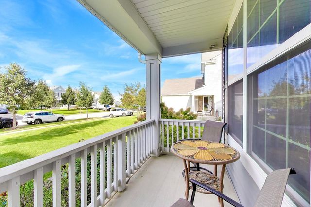 242 Bedford Lane, Volo, IL 60073