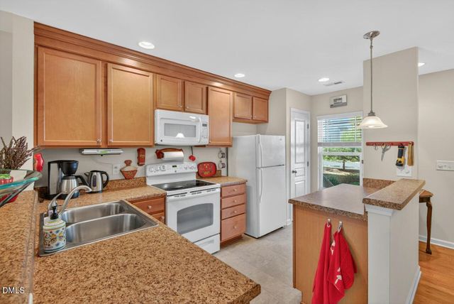 1905 Bartlett Circle, Hillsborough, NC 27278