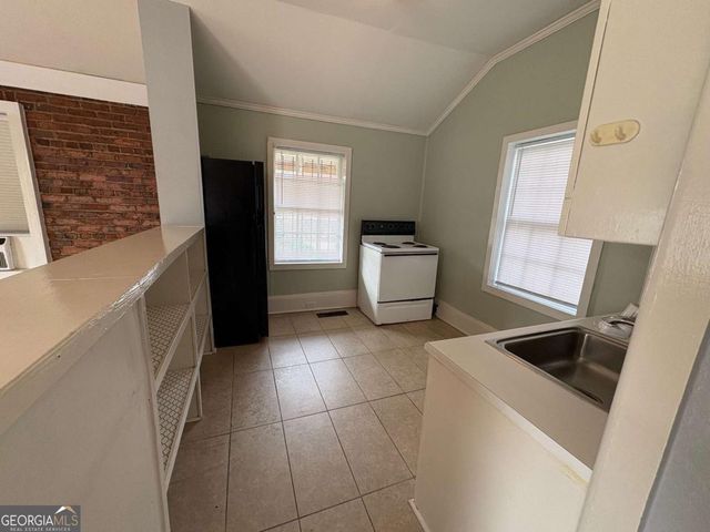 2585 Napier Avenue, Macon, GA 31204