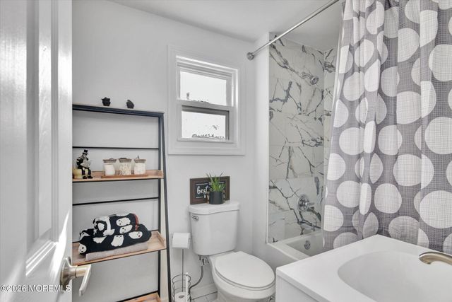 56 Oregon Avenue, Middletown, NJ 07758