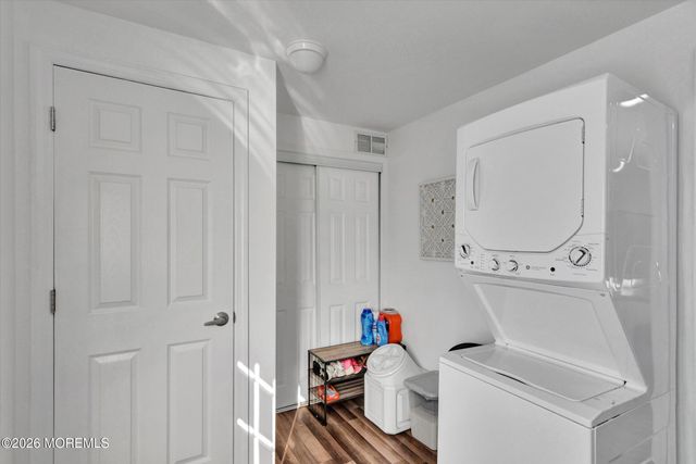 56 Oregon Avenue, Middletown, NJ 07758