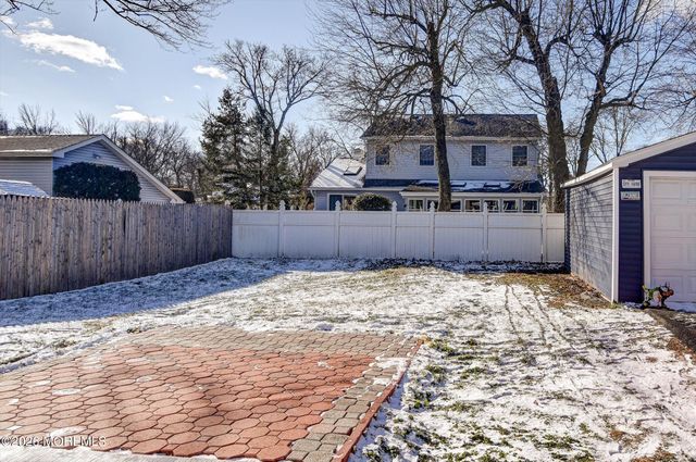 56 Oregon Avenue, Middletown, NJ 07758