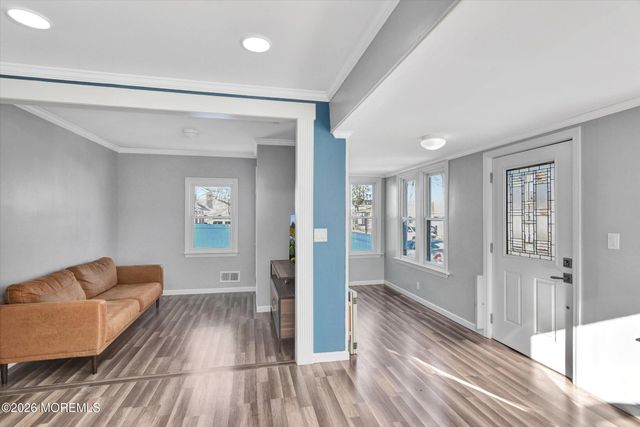 56 Oregon Avenue, Middletown, NJ 07758