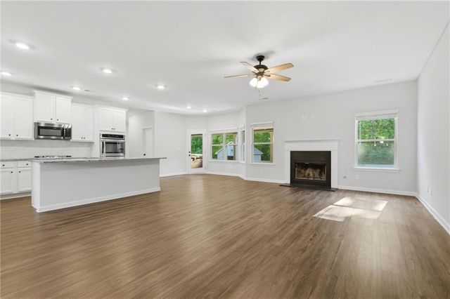 802 Relic Ridge, Hampton, GA 30228