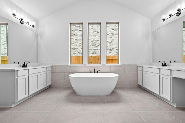 2913 Nova Beach Drive, Texas City, TX 77568