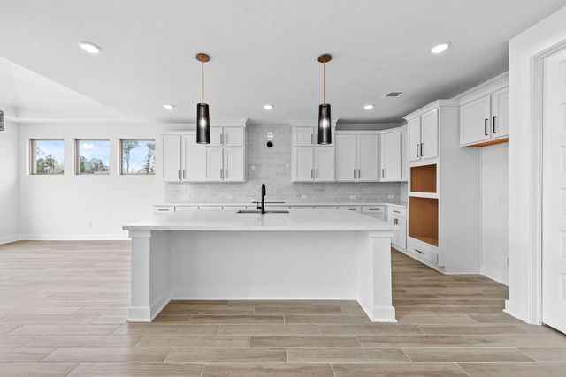 2913 Nova Beach Drive, Texas City, TX 77568