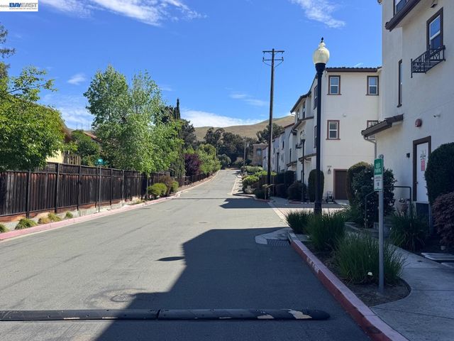 43886 Paso Pino Cmn, Fremont, CA 94539