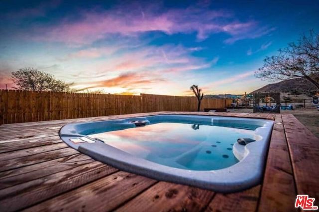 58798 Barron Drive, Yucca Valley, CA 92284