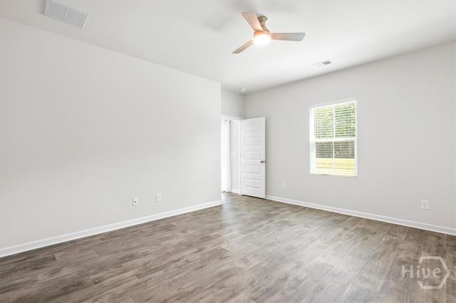 142 Bottlebrush Dr, Bloomingdale, GA 31302