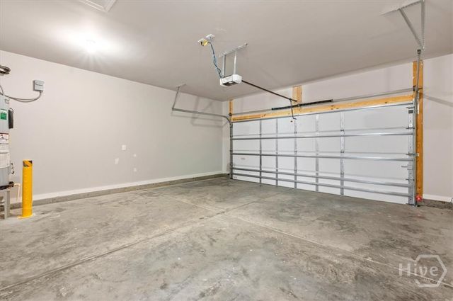 142 Bottlebrush Dr, Bloomingdale, GA 31302