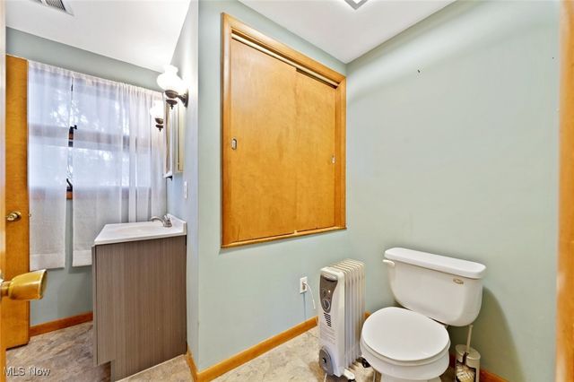 9859 State Route 43, Streetsboro, OH 44241