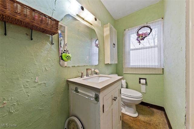 9859 State Route 43, Streetsboro, OH 44241