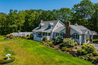8 Stagecoach Road, Lebanon, NH 03766