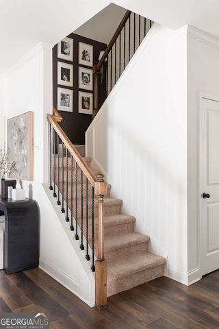 5197 Parkwood Drive, Flowery Branch, GA 30542