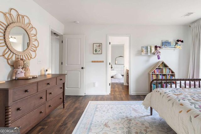 5197 Parkwood Drive, Flowery Branch, GA 30542