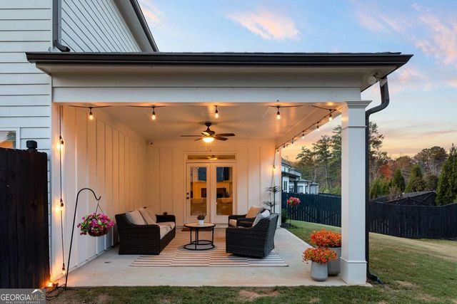 5197 Parkwood Drive, Flowery Branch, GA 30542