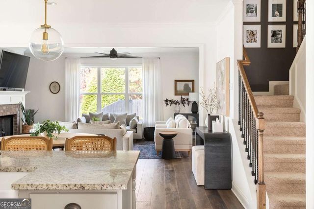 5197 Parkwood Drive, Flowery Branch, GA 30542