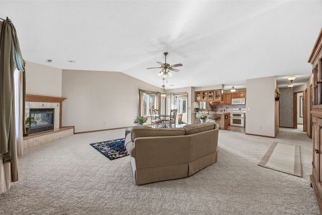 205 Westwood Road, Williamsburg, IA 52361