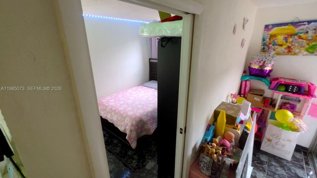 1900 W 68th St D207, Hialeah, FL 33014