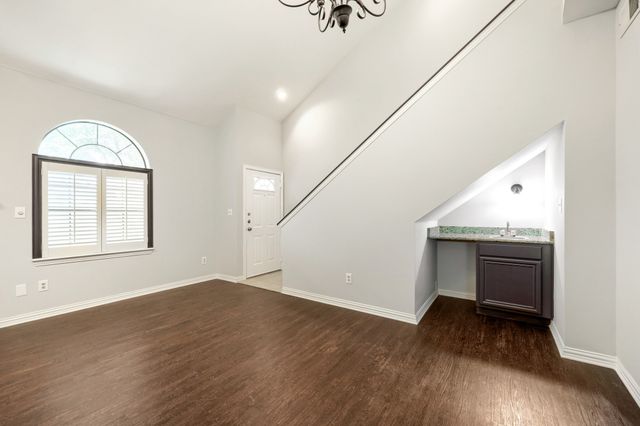 2800 Keller Springs Road 4C, Carrollton, TX 75006