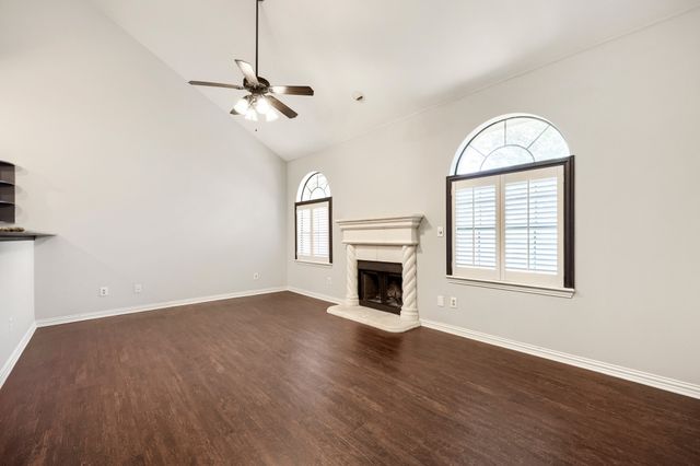 2800 Keller Springs Road 4C, Carrollton, TX 75006