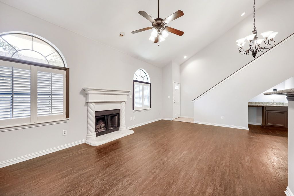 2800 Keller Springs Road 4C, Carrollton, TX 75006