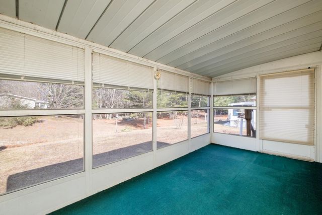 2 Sagamore Lane, Rochester, NH 03867