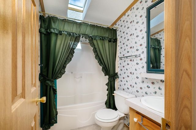 2 Sagamore Lane, Rochester, NH 03867