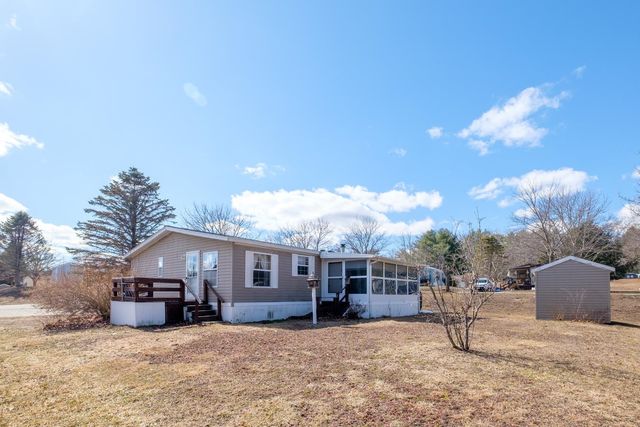 2 Sagamore Lane, Rochester, NH 03867