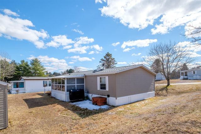 2 Sagamore Lane, Rochester, NH 03867