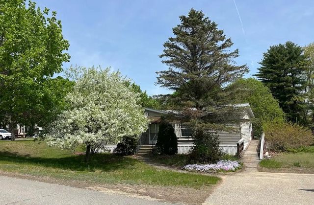 2 Sagamore Lane, Rochester, NH 03867