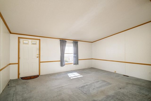 2 Sagamore Lane, Rochester, NH 03867