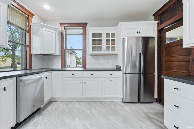 113 E 10th Street, Rochester, IN 46975