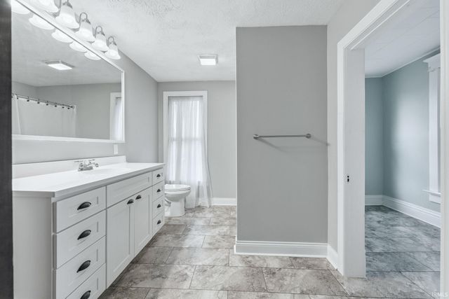113 E 10th Street, Rochester, IN 46975