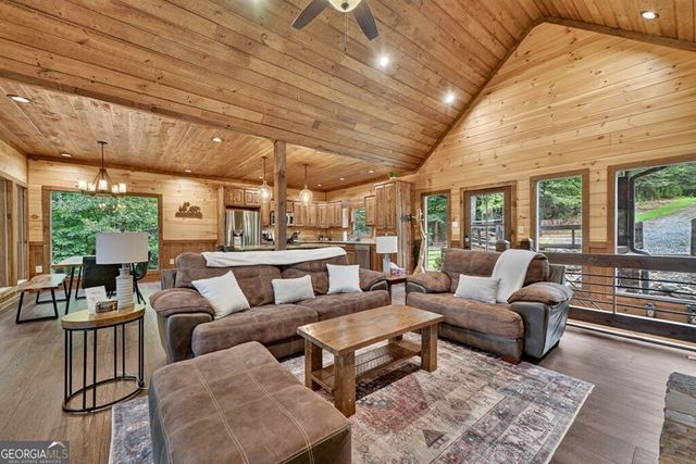 187 Hayden Way Drive, Morganton, GA 30560