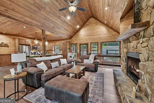 187 Hayden Way Drive, Morganton, GA 30560