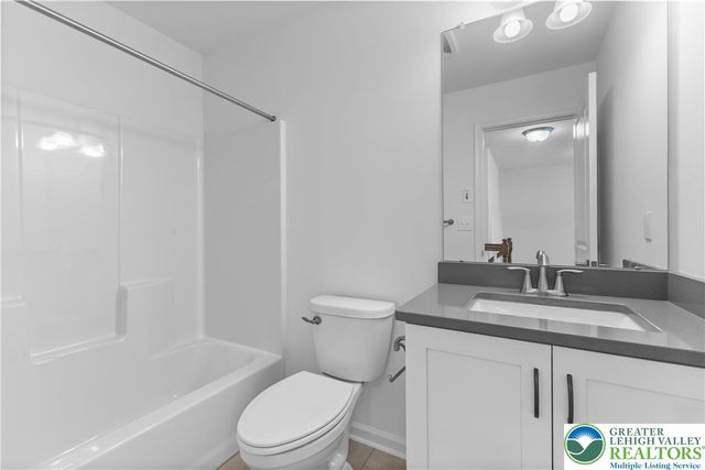 93 Timber Trail 46, Palmer Twp, PA 18045