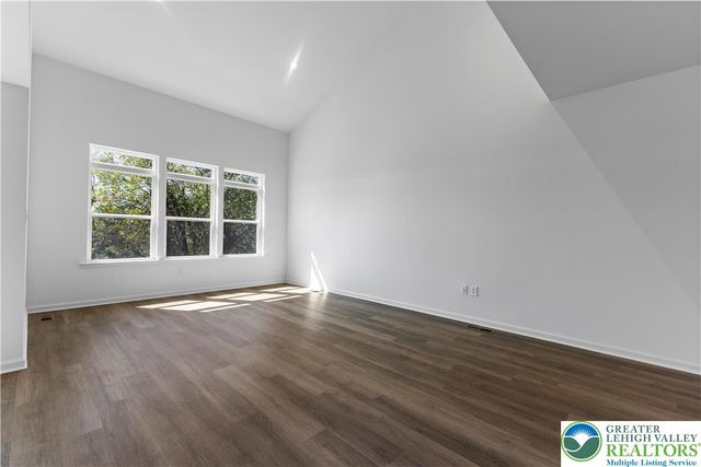 93 Timber Trail 46, Palmer Twp, PA 18045