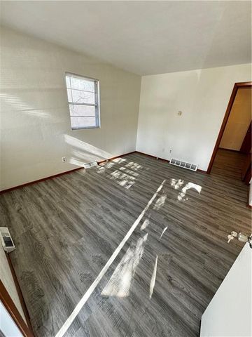 11224, 11226, 11228 Felton Street, Sugar Creek, MO 64054