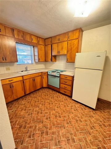 11224, 11226, 11228 Felton Street, Sugar Creek, MO 64054