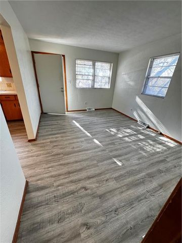 11224, 11226, 11228 Felton Street, Sugar Creek, MO 64054