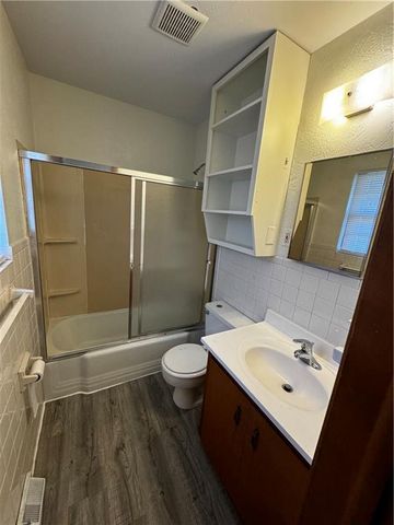 11224, 11226, 11228 Felton Street, Sugar Creek, MO 64054