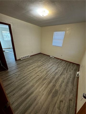 11224, 11226, 11228 Felton Street, Sugar Creek, MO 64054