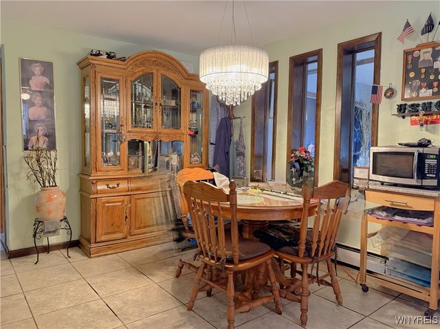 10 Woodbine Place, Cheektowaga, NY 14225