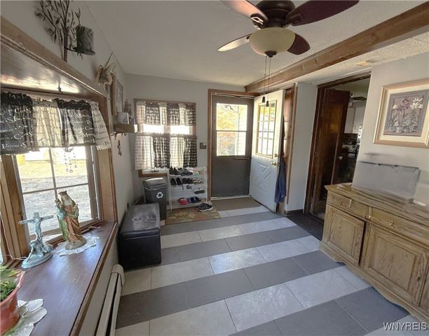 10 Woodbine Place, Cheektowaga, NY 14225