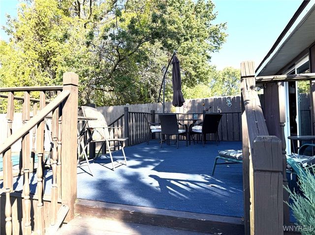 10 Woodbine Place, Cheektowaga, NY 14225