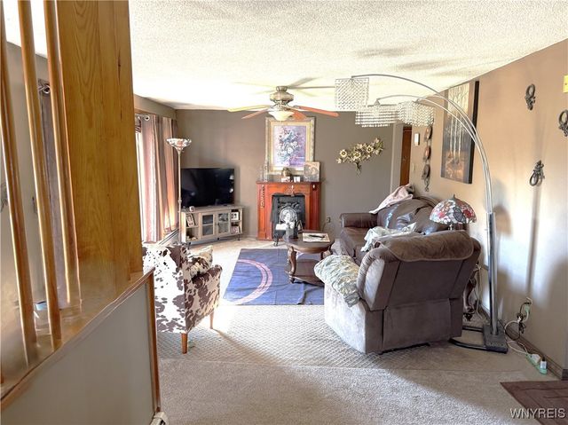 10 Woodbine Place, Cheektowaga, NY 14225