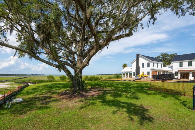 4021 Kaolin Street, Charleston, SC 29407