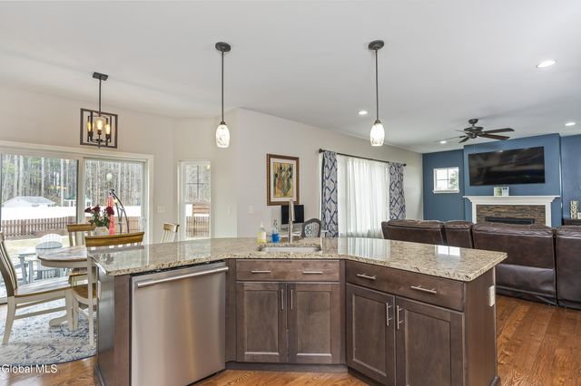 11 Larchwood Lane, South Glens Falls, NY 12803